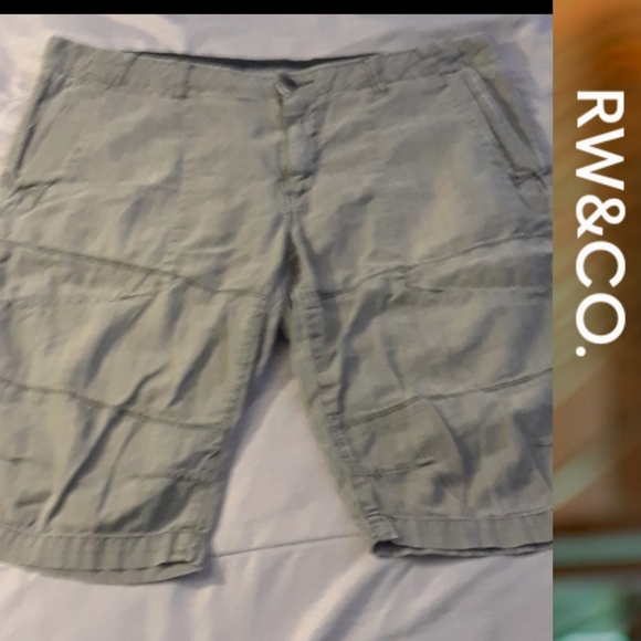 Size 33 casual gray cargo light wait shorts - Picture 11 of 11